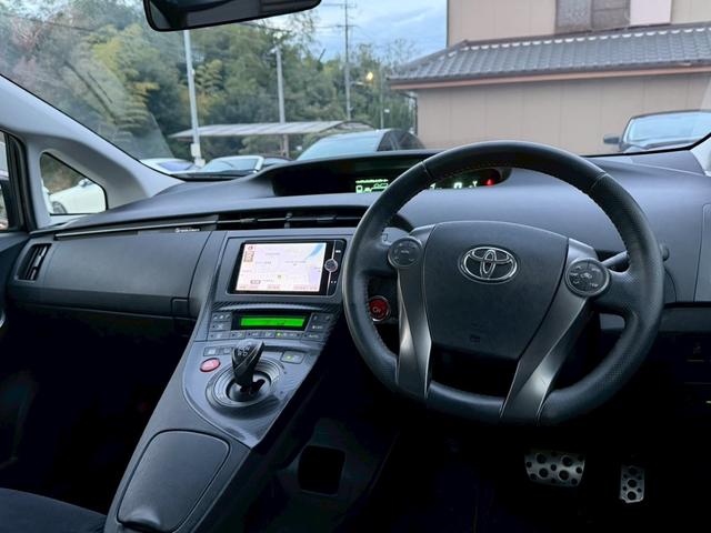プリウス Sツーリングセレクション・G’s 禁煙車 フルノーマル ディーラー純正ナビ フルセグTV Bluetooth バックモニター スマートキー プッシュスタート 純正18インチアルミ 専用サスペンション 専用バンパー ETC バックカメラ(71枚目)