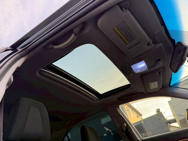 クラウンハイブリッド アスリートS ブラックスタイル 禁煙車 サンルーフ TRDエアロF モデリスタ4本出しマフラー 純正18インチスパッタリングアルミ メーカー純正ナビ フルセグTV シートヒーター バックモニター Bluetooth パワーシート(10枚目)