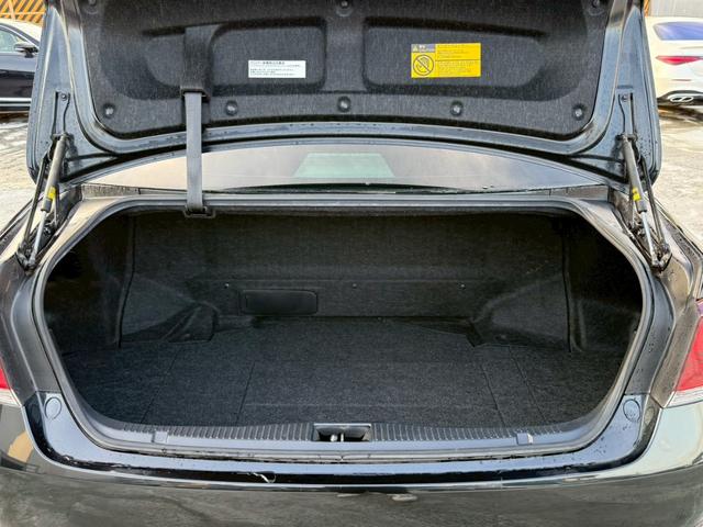 クラウンハイブリッド アスリートS ブラックスタイル 禁煙車 サンルーフ TRDエアロF モデリスタ4本出しマフラー 純正18インチスパッタリングアルミ メーカー純正ナビ フルセグTV シートヒーター バックモニター Bluetooth パワーシート(13枚目)