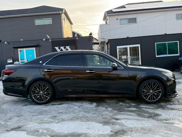 クラウンハイブリッド アスリートS ブラックスタイル 禁煙車 サンルーフ TRDエアロF モデリスタ4本出しマフラー 純正18インチスパッタリングアルミ メーカー純正ナビ フルセグTV シートヒーター バックモニター Bluetooth パワーシート(22枚目)