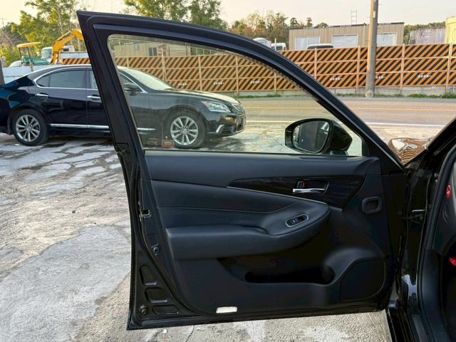 クラウンハイブリッド アスリートS ブラックスタイル 禁煙車 サンルーフ TRDエアロF モデリスタ4本出しマフラー 純正18インチスパッタリングアルミ メーカー純正ナビ フルセグTV シートヒーター バックモニター Bluetooth パワーシート(38枚目)