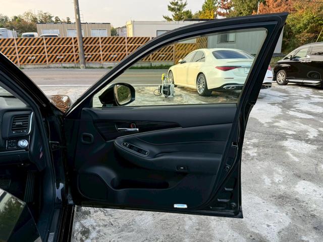 クラウンハイブリッド アスリートS ブラックスタイル 禁煙車 サンルーフ TRDエアロF モデリスタ4本出しマフラー 純正18インチスパッタリングアルミ メーカー純正ナビ フルセグTV シートヒーター バックモニター Bluetooth パワーシート(39枚目)