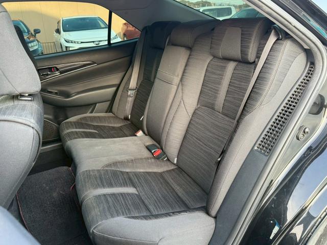 クラウンハイブリッド アスリートS ブラックスタイル 禁煙車 サンルーフ TRDエアロF モデリスタ4本出しマフラー 純正18インチスパッタリングアルミ メーカー純正ナビ フルセグTV シートヒーター バックモニター Bluetooth パワーシート(42枚目)