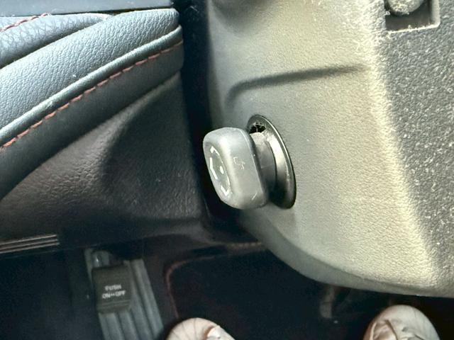 クラウンハイブリッド アスリートS ブラックスタイル 禁煙車 サンルーフ TRDエアロF モデリスタ4本出しマフラー 純正18インチスパッタリングアルミ メーカー純正ナビ フルセグTV シートヒーター バックモニター Bluetooth パワーシート(65枚目)