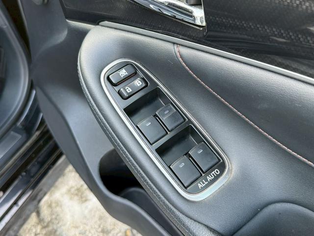 クラウンハイブリッド アスリートS ブラックスタイル 禁煙車 サンルーフ TRDエアロF モデリスタ4本出しマフラー 純正18インチスパッタリングアルミ メーカー純正ナビ フルセグTV シートヒーター バックモニター Bluetooth パワーシート(66枚目)