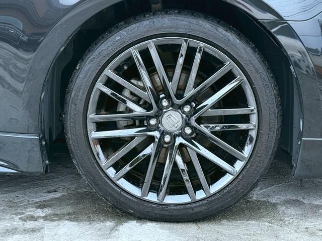 クラウンハイブリッド アスリートS ブラックスタイル 禁煙車 サンルーフ 黒赤コンビレザーシート モデリスタフルエアロ モデリスタ4本出しマフラー 純正18インチスパッタリングアルミ メーカー純正ナビ クリアランスソナー フルセグTV アラウンドビュー(18枚目)