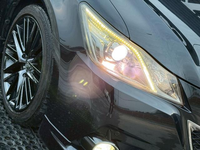 クラウンハイブリッド アスリートS ブラックスタイル 禁煙車 サンルーフ 黒赤コンビレザーシート モデリスタフルエアロ モデリスタ4本出しマフラー 純正18インチスパッタリングアルミ メーカー純正ナビ クリアランスソナー フルセグTV アラウンドビュー(41枚目)