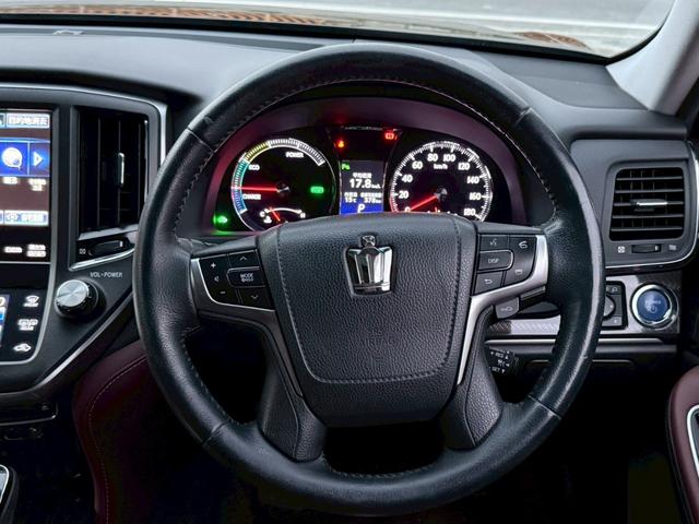 クラウンハイブリッド アスリートS ブラックスタイル 禁煙車 サンルーフ 黒赤コンビレザーシート モデリスタフルエアロ モデリスタ4本出しマフラー 純正18インチスパッタリングアルミ メーカー純正ナビ クリアランスソナー フルセグTV アラウンドビュー(52枚目)