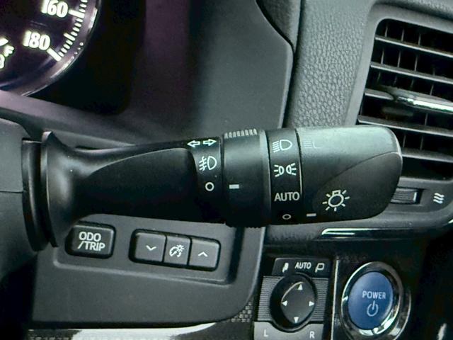 クラウンハイブリッド アスリートS ブラックスタイル 禁煙車 サンルーフ 黒赤コンビレザーシート モデリスタフルエアロ モデリスタ4本出しマフラー 純正18インチスパッタリングアルミ メーカー純正ナビ クリアランスソナー フルセグTV アラウンドビュー(56枚目)