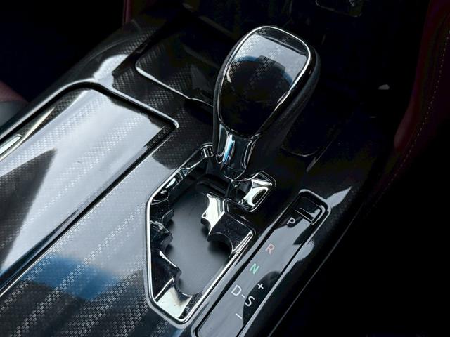 クラウンハイブリッド アスリートS ブラックスタイル 禁煙車 サンルーフ 黒赤コンビレザーシート モデリスタフルエアロ モデリスタ4本出しマフラー 純正18インチスパッタリングアルミ メーカー純正ナビ クリアランスソナー フルセグTV アラウンドビュー(57枚目)