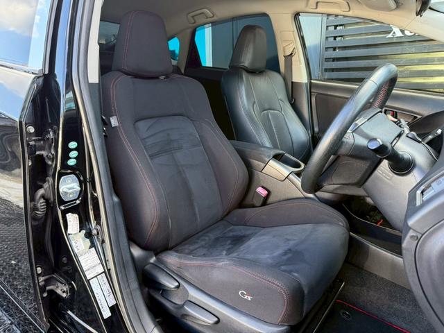 プリウス Ｓツーリングセレクション・Ｇ’ｓ　黒革調シートカバー　純正１８インチアルミ　ディーラー純正ナビ　フルセグＴＶ　バックモニター　Ｂｌｕｅｔｏｏｔｈ　スマートキー　プッシュスタート　スポーツモード　オートエアコン　オートライト　ＥＴＣ（10枚目）