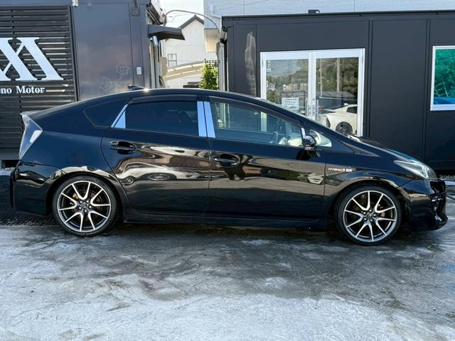 プリウス Ｓツーリングセレクション・Ｇ’ｓ　黒革調シートカバー　純正１８インチアルミ　ディーラー純正ナビ　フルセグＴＶ　バックモニター　Ｂｌｕｅｔｏｏｔｈ　スマートキー　プッシュスタート　スポーツモード　オートエアコン　オートライト　ＥＴＣ（20枚目）