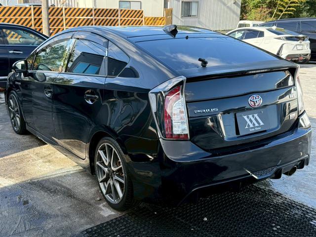 プリウス Ｓツーリングセレクション・Ｇ’ｓ　黒革調シートカバー　純正１８インチアルミ　ディーラー純正ナビ　フルセグＴＶ　バックモニター　Ｂｌｕｅｔｏｏｔｈ　スマートキー　プッシュスタート　スポーツモード　オートエアコン　オートライト　ＥＴＣ（24枚目）