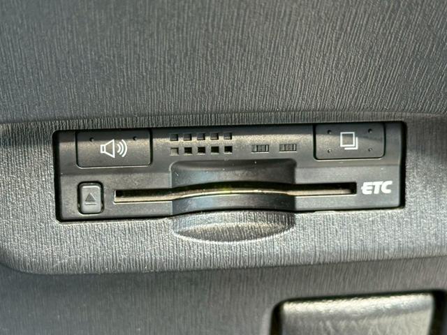 プリウス Ｓツーリングセレクション・Ｇ’ｓ　黒革調シートカバー　純正１８インチアルミ　ディーラー純正ナビ　フルセグＴＶ　バックモニター　Ｂｌｕｅｔｏｏｔｈ　スマートキー　プッシュスタート　スポーツモード　オートエアコン　オートライト　ＥＴＣ（46枚目）