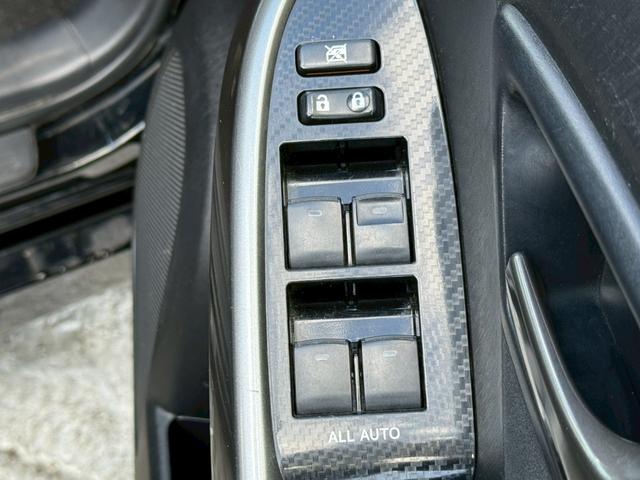 プリウス Ｓツーリングセレクション・Ｇ’ｓ　黒革調シートカバー　純正１８インチアルミ　ディーラー純正ナビ　フルセグＴＶ　バックモニター　Ｂｌｕｅｔｏｏｔｈ　スマートキー　プッシュスタート　スポーツモード　オートエアコン　オートライト　ＥＴＣ（51枚目）