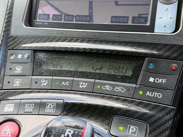 プリウス Ｓツーリングセレクション・Ｇ’ｓ　黒革調シートカバー　純正１８インチアルミ　ディーラー純正ナビ　フルセグＴＶ　バックモニター　Ｂｌｕｅｔｏｏｔｈ　スマートキー　プッシュスタート　スポーツモード　オートエアコン　オートライト　ＥＴＣ（55枚目）