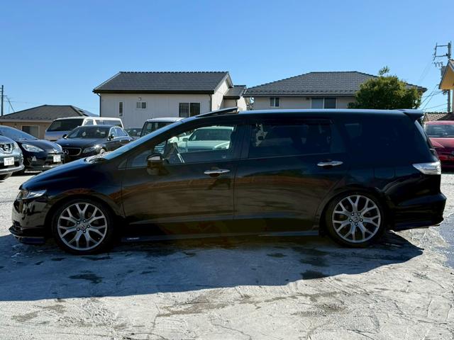 オデッセイ アブソルート　サンルーフ　ＲＳＲ車高調　社外テール　マフラーエンド　アラウンドビューモニター　パワーシート　クルーズコントロール　黒革ハーフレザーシート　パドルシフト　スマートキー　純正１８インチアルミ　ＥＴＣ（23枚目）