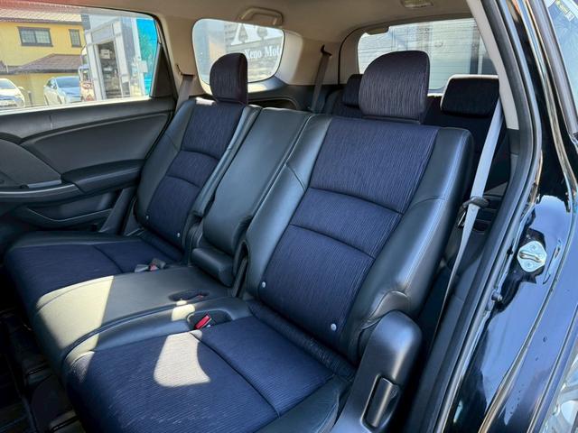 オデッセイ アブソルート　サンルーフ　ＲＳＲ車高調　社外テール　マフラーエンド　アラウンドビューモニター　パワーシート　クルーズコントロール　黒革ハーフレザーシート　パドルシフト　スマートキー　純正１８インチアルミ　ＥＴＣ（35枚目）