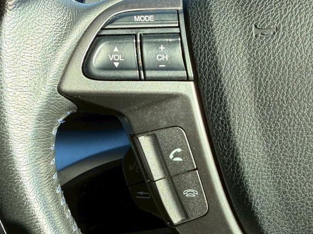 オデッセイ アブソルート　サンルーフ　ＲＳＲ車高調　社外テール　マフラーエンド　アラウンドビューモニター　パワーシート　クルーズコントロール　黒革ハーフレザーシート　パドルシフト　スマートキー　純正１８インチアルミ　ＥＴＣ（37枚目）