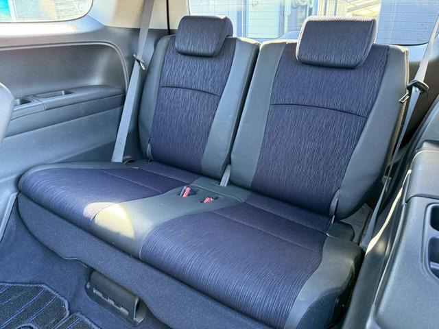 オデッセイ アブソルート　サンルーフ　ＲＳＲ車高調　社外テール　マフラーエンド　アラウンドビューモニター　パワーシート　クルーズコントロール　黒革ハーフレザーシート　パドルシフト　スマートキー　純正１８インチアルミ　ＥＴＣ（54枚目）