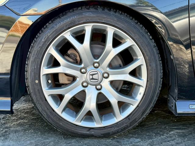 オデッセイ アブソルート　サンルーフ　ＲＳＲ車高調　社外テール　マフラーエンド　アラウンドビューモニター　パワーシート　クルーズコントロール　黒革ハーフレザーシート　パドルシフト　スマートキー　純正１８インチアルミ　ＥＴＣ（65枚目）