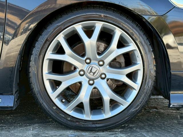 オデッセイ アブソルート　サンルーフ　ＲＳＲ車高調　社外テール　マフラーエンド　アラウンドビューモニター　パワーシート　クルーズコントロール　黒革ハーフレザーシート　パドルシフト　スマートキー　純正１８インチアルミ　ＥＴＣ（78枚目）