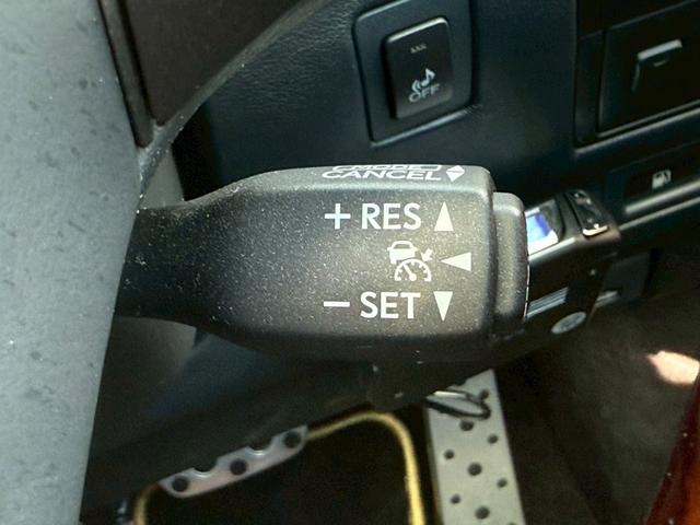 ＬＳ ＬＳ６００ｈＬ　エグゼクティブパッケージ　弊社デモカー　ＶＥＲＴＩＣＡＬ　ＤＯＯＯＲＳシザーズドア　社外鍛造２２インチアルミ　サンルーフ　サスコン　フリップダウンモニター　マークレビンソン　黒革シート　シートベンチレーション　レダクルＢＳＭ（10枚目）