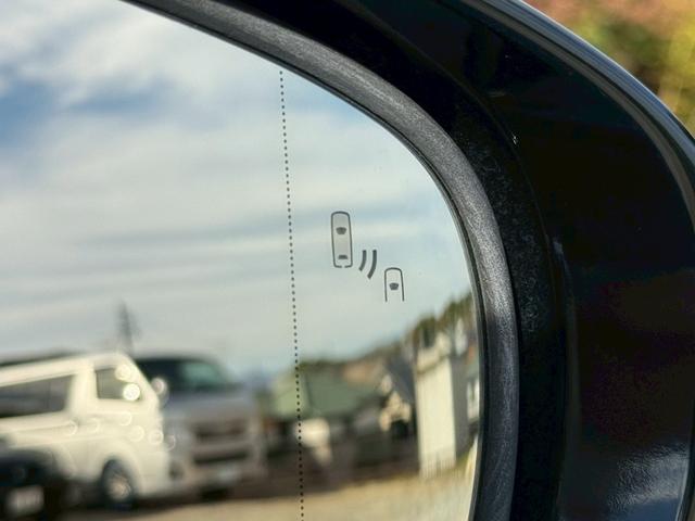 ＬＳ ＬＳ６００ｈＬ　エグゼクティブパッケージ　弊社デモカー　ＶＥＲＴＩＣＡＬ　ＤＯＯＯＲＳシザーズドア　社外鍛造２２インチアルミ　サンルーフ　サスコン　フリップダウンモニター　マークレビンソン　黒革シート　シートベンチレーション　レダクルＢＳＭ（11枚目）