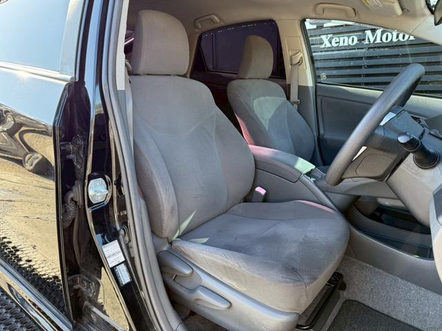 プリウス S 禁煙車 ブリッツ車高調 社外17インチアルミ ヘッドライトインナーブラック 後期テールブラックアウト エアコンパネルLED打ち込み ディーラー純正ナビ バックモニターフルセグTV スマートキー ETC(10枚目)