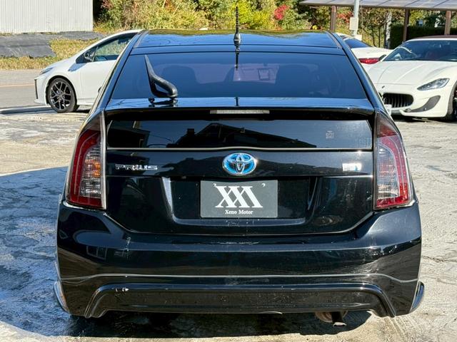 プリウス S 禁煙車 ブリッツ車高調 社外17インチアルミ ヘッドライトインナーブラック 後期テールブラックアウト エアコンパネルLED打ち込み ディーラー純正ナビ バックモニターフルセグTV スマートキー ETC(26枚目)