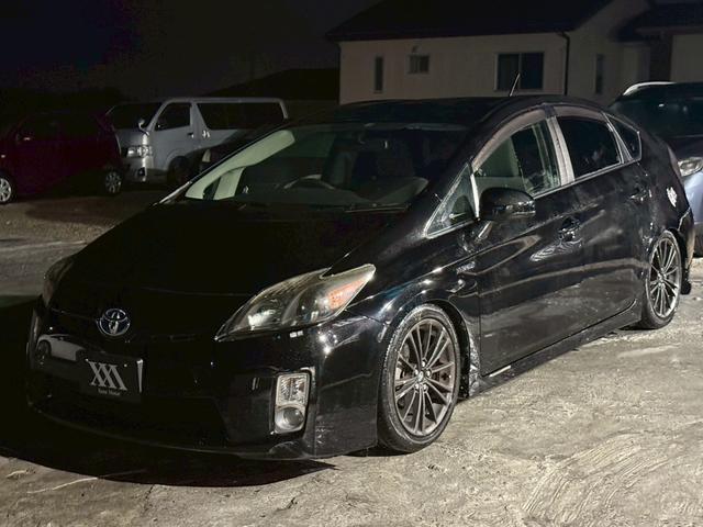 プリウス S 禁煙車 ブリッツ車高調 社外17インチアルミ ヘッドライトインナーブラック 後期テールブラックアウト エアコンパネルLED打ち込み ディーラー純正ナビ バックモニターフルセグTV スマートキー ETC(28枚目)