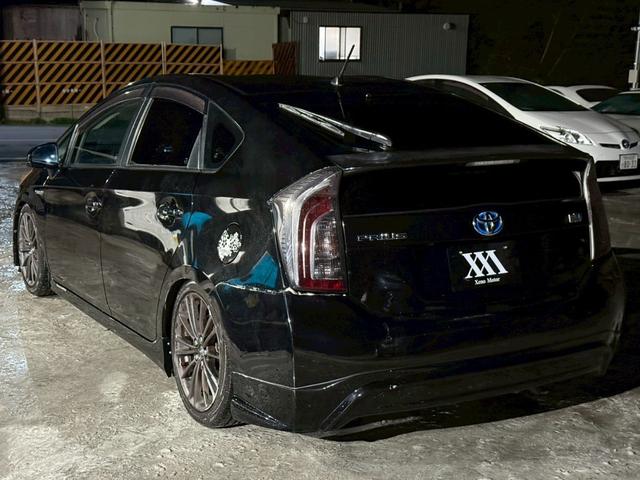 プリウス S 禁煙車 ブリッツ車高調 社外17インチアルミ ヘッドライトインナーブラック 後期テールブラックアウト エアコンパネルLED打ち込み ディーラー純正ナビ バックモニターフルセグTV スマートキー ETC(74枚目)