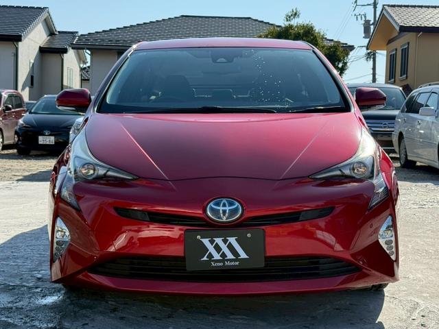 プリウス Ａツーリングセレクション　禁煙車　黒革シート　レーダークルーズコントロール　ヘッドアップディスプレイ　ブラインドスポットアシスト　シートヒーター　純正９インチナビ　バックモニター　フルセグＴＶ　スマートキー　プッシュスタート（14枚目）