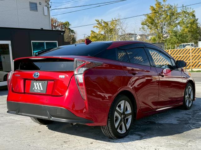 プリウス Ａツーリングセレクション　禁煙車　黒革シート　レーダークルーズコントロール　ヘッドアップディスプレイ　ブラインドスポットアシスト　シートヒーター　純正９インチナビ　バックモニター　フルセグＴＶ　スマートキー　プッシュスタート（21枚目）