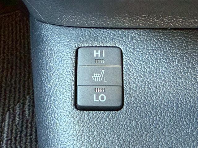 プリウス Ａツーリングセレクション　禁煙車　黒革シート　レーダークルーズコントロール　ヘッドアップディスプレイ　ブラインドスポットアシスト　シートヒーター　純正９インチナビ　バックモニター　フルセグＴＶ　スマートキー　プッシュスタート（51枚目）