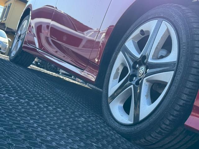 プリウス Ａツーリングセレクション　禁煙車　黒革シート　レーダークルーズコントロール　ヘッドアップディスプレイ　ブラインドスポットアシスト　シートヒーター　純正９インチナビ　バックモニター　フルセグＴＶ　スマートキー　プッシュスタート（69枚目）