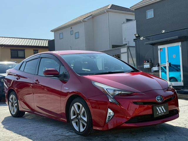 プリウス Ａツーリングセレクション　禁煙車　黒革シート　レーダークルーズコントロール　ヘッドアップディスプレイ　ブラインドスポットアシスト　シートヒーター　純正９インチナビ　バックモニター　フルセグＴＶ　スマートキー　プッシュスタート（77枚目）