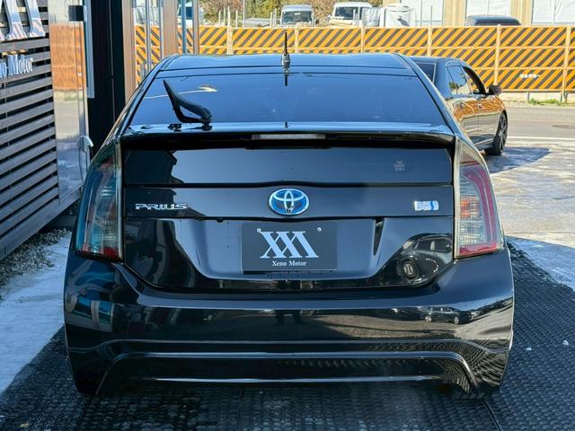プリウス Ｓ　禁煙車　フルエアロ　ロクサーニ１９インチアルミ　スモークテール　ディーラー純正ナビ　バックモニター　フルセグＴＶ　Ｂｌｕｅｔｏｏｔｈ　スマートキー　プッシュスタート　ＥＴＣ　オールペイント２０２（21枚目）
