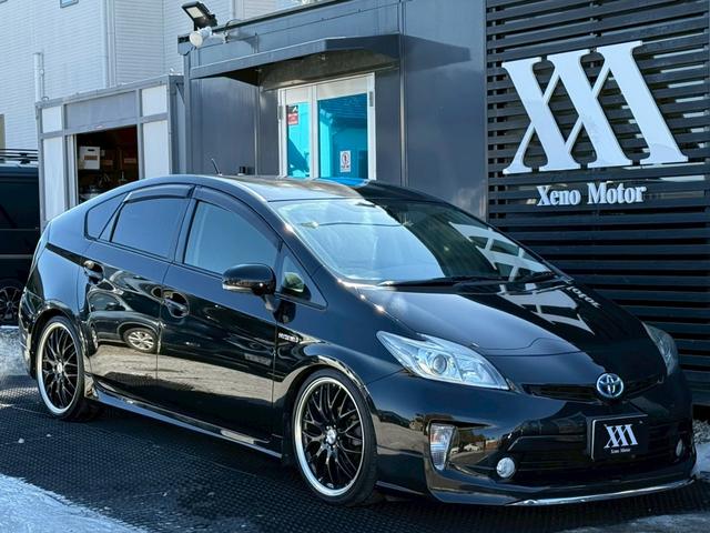 プリウス Ｓ　禁煙車　フルエアロ　ロクサーニ１９インチアルミ　スモークテール　ディーラー純正ナビ　バックモニター　フルセグＴＶ　Ｂｌｕｅｔｏｏｔｈ　スマートキー　プッシュスタート　ＥＴＣ　オールペイント２０２（25枚目）