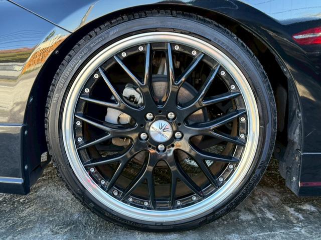 プリウス Ｓ　禁煙車　フルエアロ　ロクサーニ１９インチアルミ　スモークテール　ディーラー純正ナビ　バックモニター　フルセグＴＶ　Ｂｌｕｅｔｏｏｔｈ　スマートキー　プッシュスタート　ＥＴＣ　オールペイント２０２（27枚目）