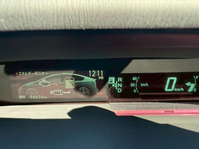 プリウス Ｓ　禁煙車　フルエアロ　ロクサーニ１９インチアルミ　スモークテール　ディーラー純正ナビ　バックモニター　フルセグＴＶ　Ｂｌｕｅｔｏｏｔｈ　スマートキー　プッシュスタート　ＥＴＣ　オールペイント２０２（44枚目）