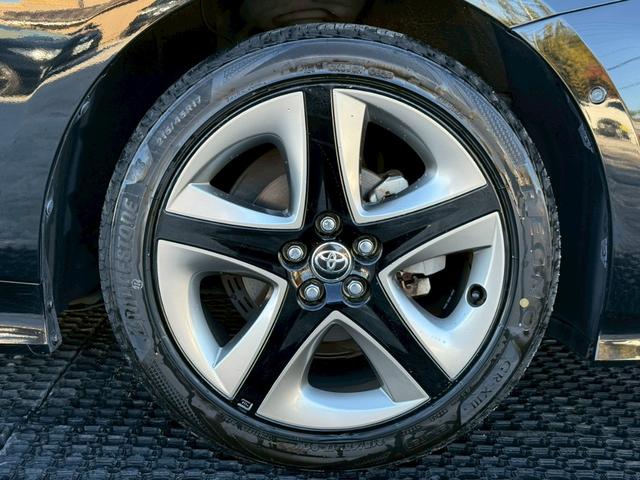 プリウス Ａプレミアム　ツーリングセレクション　１１．６インチデカナビ　ＪＢＬサウンドシステム　黒革シート　シートベンチレーション　アラウンドビューモニター　ヘッドアップディスプレイ　ブラインドスポットアシスト　レーダークルーズコントロール　ＥＴＣ（31枚目）