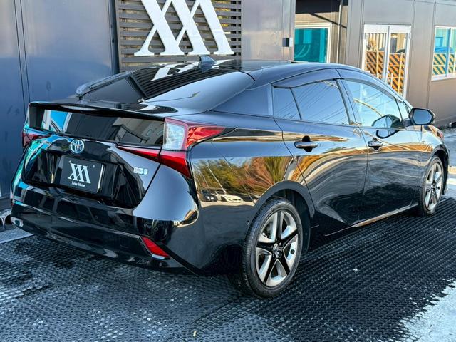 プリウス Ａプレミアム　ツーリングセレクション　１１．６インチデカナビ　ＪＢＬサウンドシステム　黒革シート　シートベンチレーション　アラウンドビューモニター　ヘッドアップディスプレイ　ブラインドスポットアシスト　レーダークルーズコントロール　ＥＴＣ（39枚目）