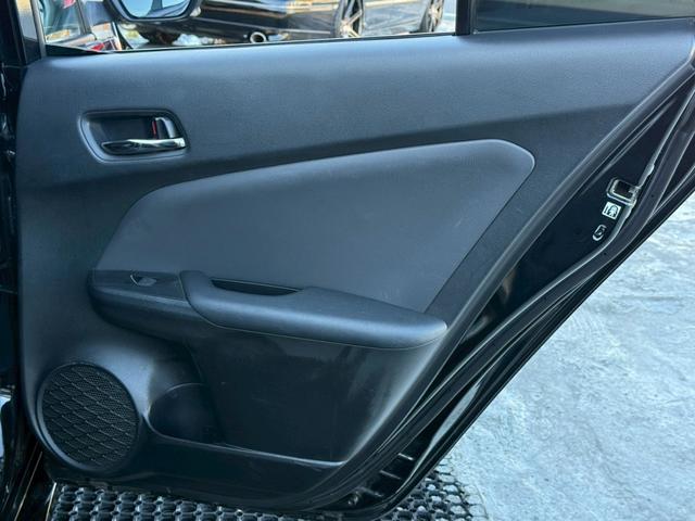 プリウス Ａプレミアム　ツーリングセレクション　１１．６インチデカナビ　ＪＢＬサウンドシステム　黒革シート　シートベンチレーション　アラウンドビューモニター　ヘッドアップディスプレイ　ブラインドスポットアシスト　レーダークルーズコントロール　ＥＴＣ（56枚目）