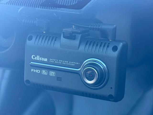 プリウス Ａプレミアム　ツーリングセレクション　１１．６インチデカナビ　ＪＢＬサウンドシステム　黒革シート　シートベンチレーション　アラウンドビューモニター　ヘッドアップディスプレイ　ブラインドスポットアシスト　レーダークルーズコントロール　ＥＴＣ（69枚目）