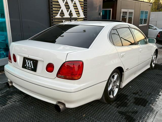 アリスト V300ベルテックスエディション 禁煙車 タイミングベルト交換済 サンルーフ 黒革シート フルエアロ HKS車高調 ブリッツマフラー クスコタワーバー ターボタイマー イカリングヘッド LEDテール 16インチメッキアルミ 純正ナビ(28枚目)