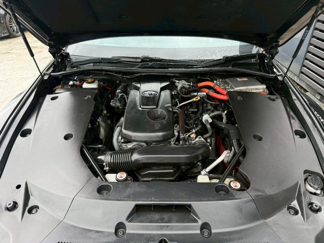 クラウンハイブリッド ＲＳアドバンス　Ｆｏｕｒ　禁煙車　サンルーフ　黒革シート　四駆モデル　純正エアロ　４本出しマフラー　シートベンチレーション　レーダークルーズ　メーカー純正ナビ　アラウンドビューモニターフルセグＴＶ　Ｂｌｕｅｔｏｏｔｈ　Ｐシート（18枚目）