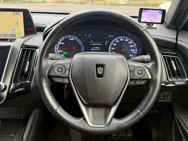 クラウンハイブリッド ＲＳアドバンス　Ｆｏｕｒ　禁煙車　サンルーフ　黒革シート　四駆モデル　純正エアロ　４本出しマフラー　シートベンチレーション　レーダークルーズ　メーカー純正ナビ　アラウンドビューモニターフルセグＴＶ　Ｂｌｕｅｔｏｏｔｈ　Ｐシート（43枚目）