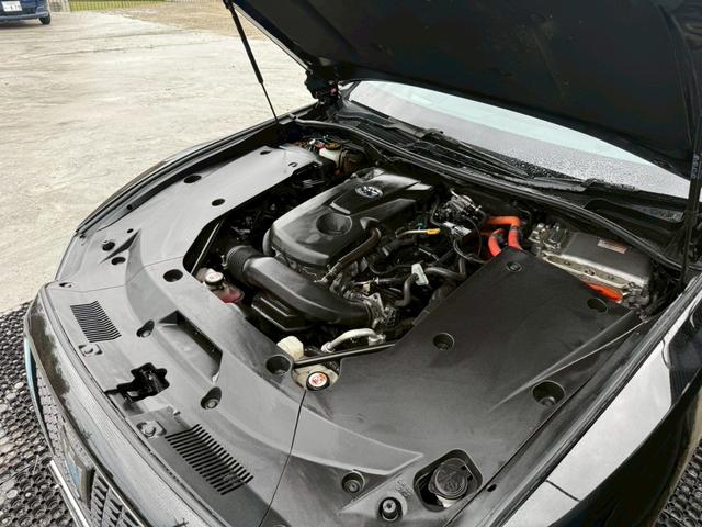 クラウンハイブリッド ＲＳアドバンス　Ｆｏｕｒ　禁煙車　サンルーフ　黒革シート　四駆モデル　純正エアロ　４本出しマフラー　シートベンチレーション　レーダークルーズ　メーカー純正ナビ　アラウンドビューモニターフルセグＴＶ　Ｂｌｕｅｔｏｏｔｈ　Ｐシート（59枚目）