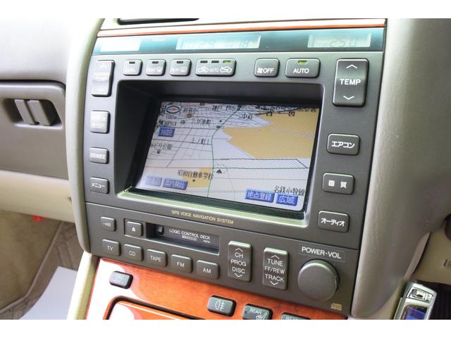 セルシオ C仕様 Fパッケージ ユーザー様買取車 禁煙車 ガレージ保管 最終後期モデル 純正マルチナビ バックカメラ エアサスコントローラー デジタルインナーミラー 全席パワーシート&ヒーター クルコン 純正フロアマット ETC(11枚目)